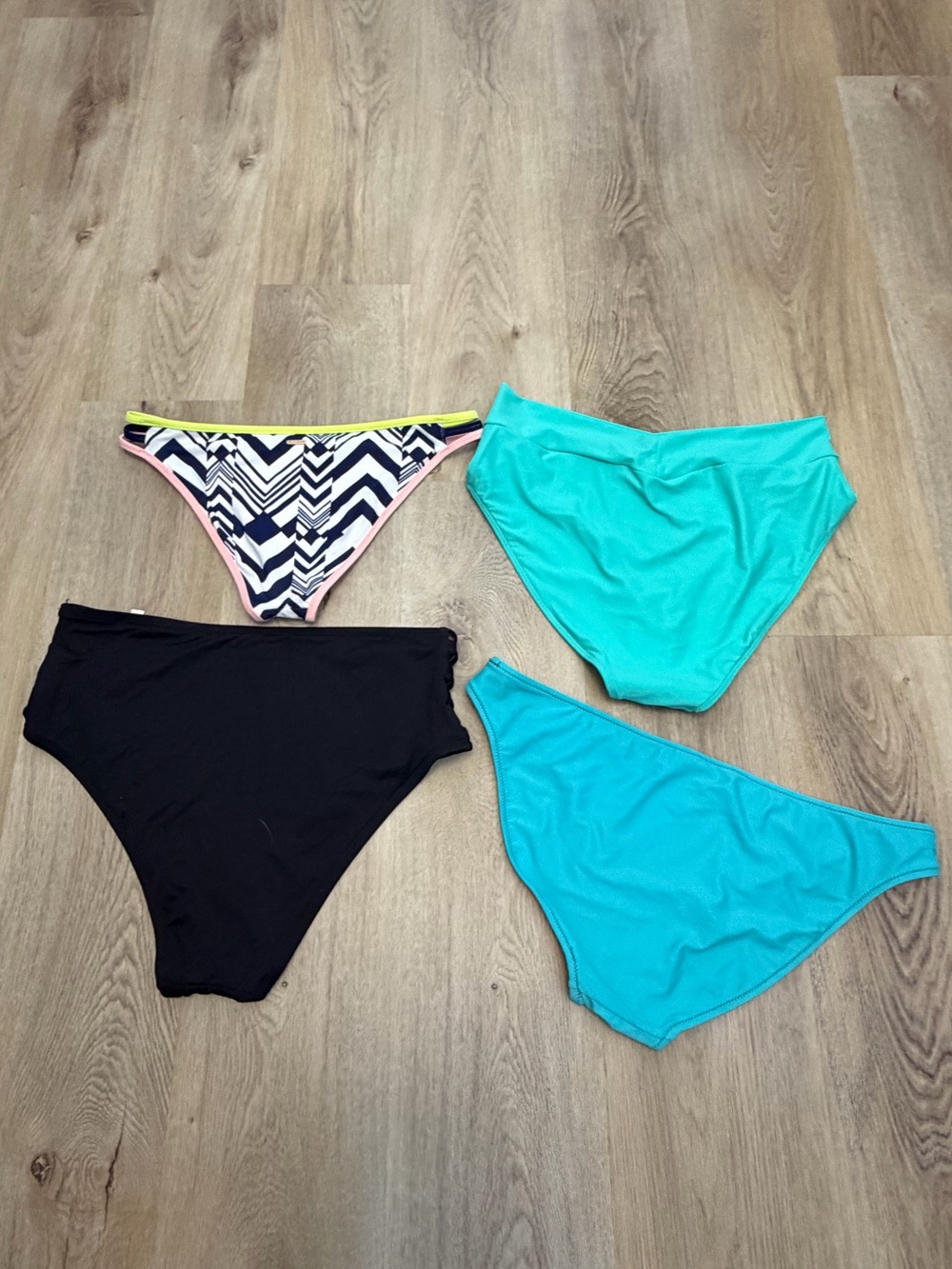 Bikini Bottom Bundle - Picture 2 of 14